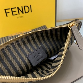 FENDI Мини-сумка геометрической формы из кожи цвета карамельного