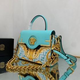 FENDI В большом количестве светло-голубой барочный узор в сочета