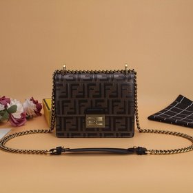 FENDI Сумка через плечо с цепочкой Модель： 8839 Кофейный Размер