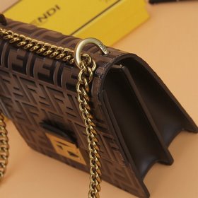 FENDI Сумка через плечо с цепочкой Модель： 8839 Кофейный Размер