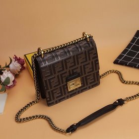 FENDI Сумка через плечо с цепочкой Модель： 8839 Кофейный Размер