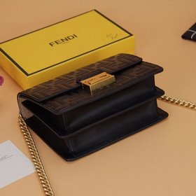 FENDI Цепочка для сумки Модель： 8840 Черный тисненый Размер： ×1