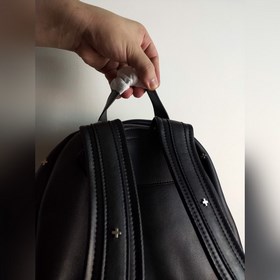 Givenchy Кожаный рюкзак (крестообразные заклепки) из кожи первог