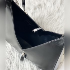 Givenchy Новая сумка V-образного кроя Импортная кожа с тиснение