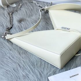 Givenchy Представляем новую сумку V-образного кроя Французская 