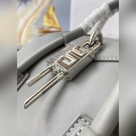 Givenchy Новейшая классическая модель Antignoa Геометрический ди