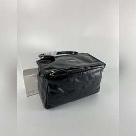 Сумка Givenchy Кожа с эффектом взрыва, золотая фурнитура, 100% хл