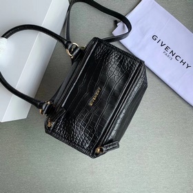 Givenchy Кожа с тиснением под кожу крокодила, золотая фурнитура,