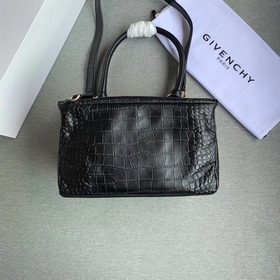 Givenchy Кожа с тиснением под кожу крокодила, золотая фурнитура,