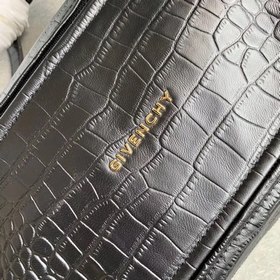 Givenchy Кожа с тиснением под кожу крокодила, золотая фурнитура,