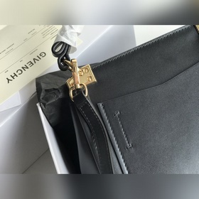 Givenchy Сумка Mini Myst Новейшая модель Можно носить в руке, н