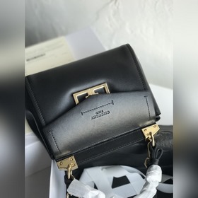 Givenchy Сумка Mini Myst Новейшая модель Можно носить в руке, н