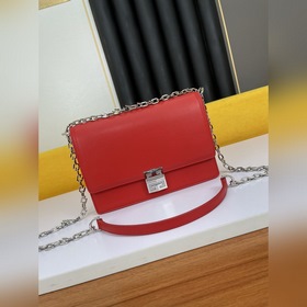 Givenchy Сумка через плечо Маленькая сумка Kira Богатое и тщател