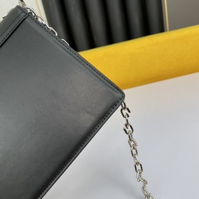 Givenchy Сумка через плечо Kira Маленькая сумка Богатое и тщатель