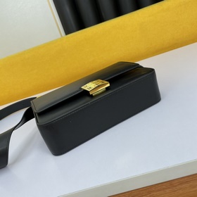 Givenchy Сумка через плечо Кира маленькая сумка camera bag Богата