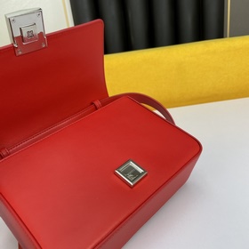Givenchy Сумка через плечо Кира маленькая сумка camera bag Богата