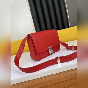 Givenchy Сумка через плечо Кира маленькая сумка camera bag Богата