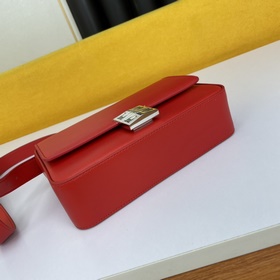 Givenchy Сумка через плечо Кира маленькая сумка camera bag Богата