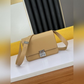 Givenchy Сумка через плечо Кира маленькая сумка camera bag Богат