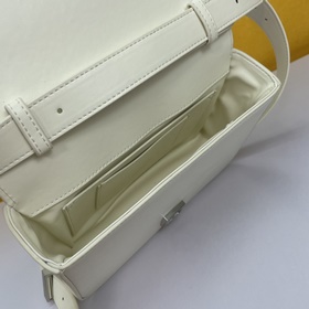 Givenchy Сумка через плечо Кира маленькая сумка camera bag Богат