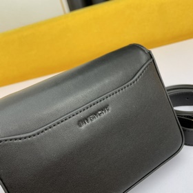 Givenchy Сумка через плечо Кира маленькая сумка camera bag Богат