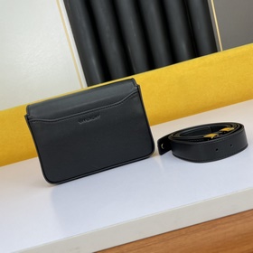 Givenchy Сумка через плечо Кира маленькая сумка camera bag Богат