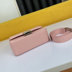 Givenchy Сумка через плечо Кира маленькая сумка camera bag Богат
