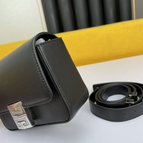 Givenchy Сумка через плечо Кира Маленькая сумка Camera Bag Богато