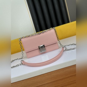 Givenchy Сумка через плечо Маленькая сумка Kira Богатое и тщател