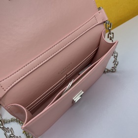 Givenchy Сумка через плечо Маленькая сумка Kira Богатое и тщател