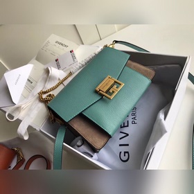 Сумка через плечо Givenchy Удобная, легкая и прочная сумка, кото