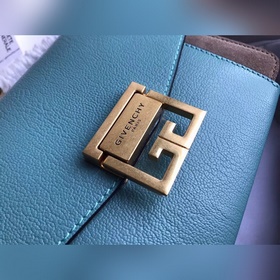 Сумка через плечо Givenchy Удобная, легкая и прочная сумка, кото