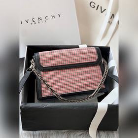 Сумка через плечо Givenchy Очень милая, удобная, легкая и проста
