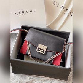 Сумка через плечо Givenchy Очень милая, удобная, легкая и простая