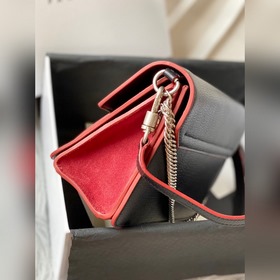 Сумка через плечо Givenchy Очень милая, удобная, легкая и простая