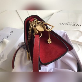Сумка через плечо Givenchy Любимая сумка, удобная, легкая, удобн