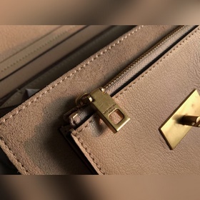 Givenchy Сумка через плечо Очень милая, удобная, легкая и проста