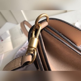 Givenchy Сумка через плечо Очень милая, удобная, легкая и проста