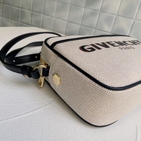 Сумка через плечо Givenchy Сумка для фотоаппарата с узором из пе