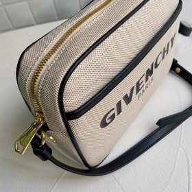 Сумка через плечо Givenchy Сумка для фотоаппарата с узором из пе