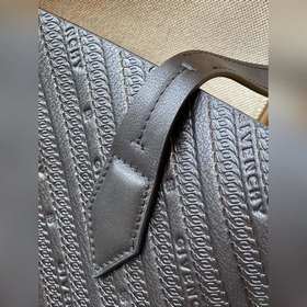 Givenchy одноплечевая сумка Сумка из телячьей кожи с тиснением В