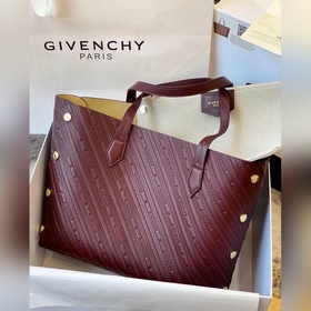 Givenchy Сумка Сумка-тоут из телячьей кожи с тиснением Вся сумк
