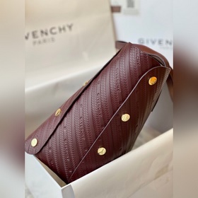Givenchy Сумка Сумка-тоут из телячьей кожи с тиснением Вся сумк