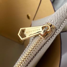 Givenchy Сумка Сумка из телячьей кожи с тиснением Вся сумка изго