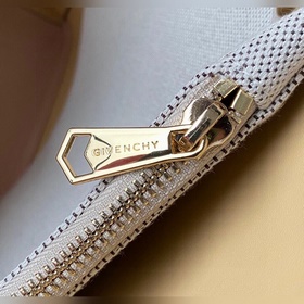 Givenchy Сумка Сумка из телячьей кожи с тиснением Вся сумка изго