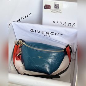 Новая модель «ID поясная сумка» от Givenchy. Сочетает в себе прос
