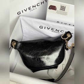 Givenchy  Новинка весны-лета «ID поясная сумка». Сочетает в себ