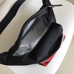 Givenchy Поясная сумка/нагрудная сумка, маленькая (размер： 33x9x