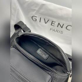Givenchy Поясная сумка/нагрудная сумка, маленькая (размер： 33x9x