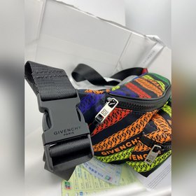 Givenchy Поясная сумка/нагрудная сумка, маленькая (размер： 33x9x